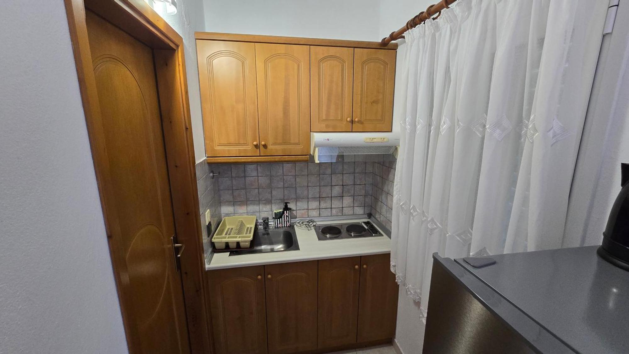 ホテル Itamos House ブアブロウ 部屋 写真